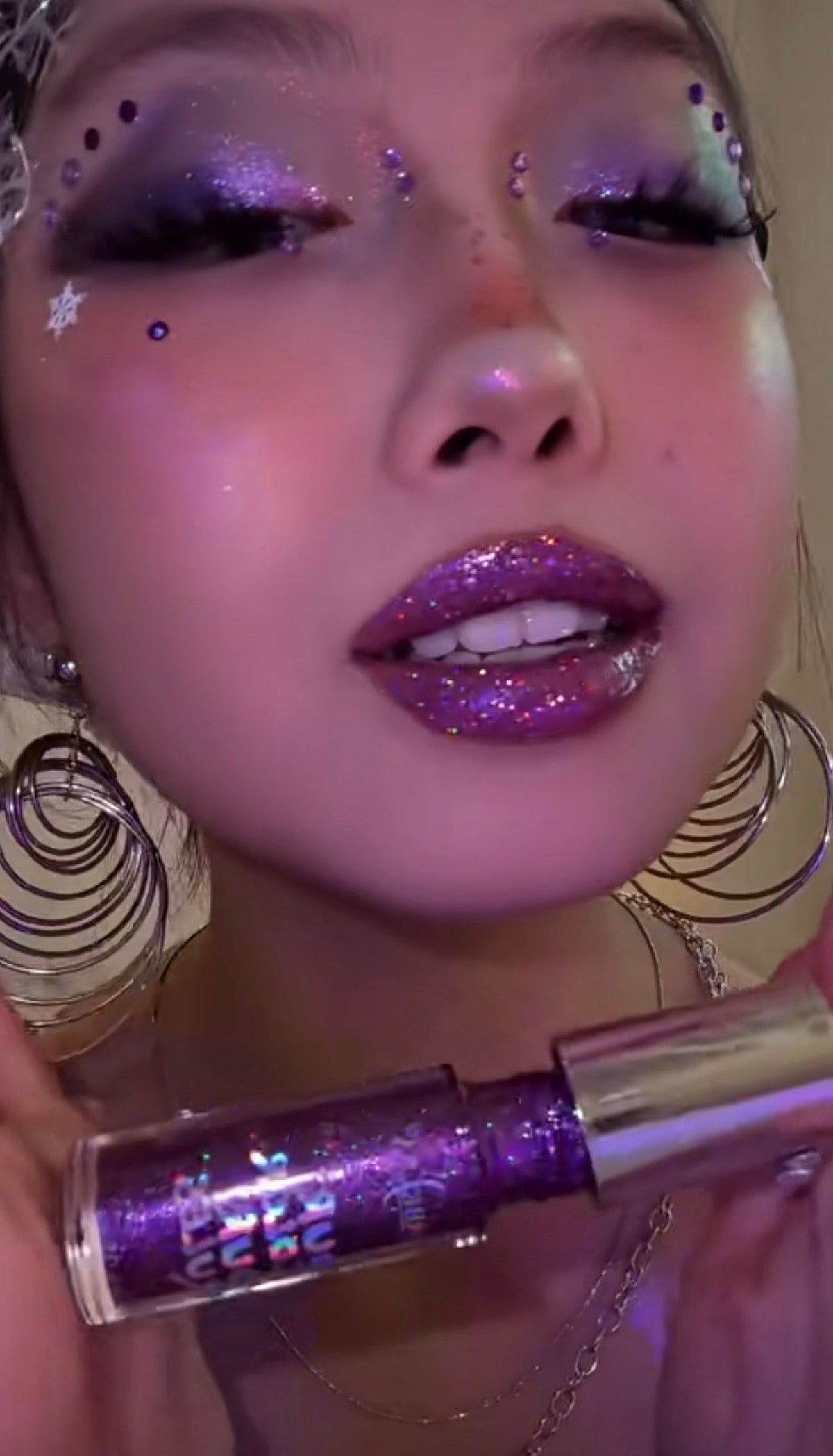 19.7 Million Views Later: The Shiny Purple Lip Gloss Taking Over Instagram