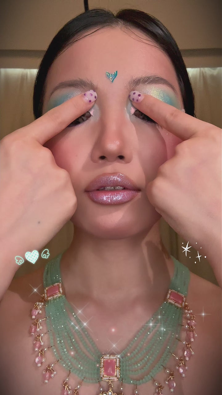 Load video: Atlantic - Multichrome Single Eyeshadow