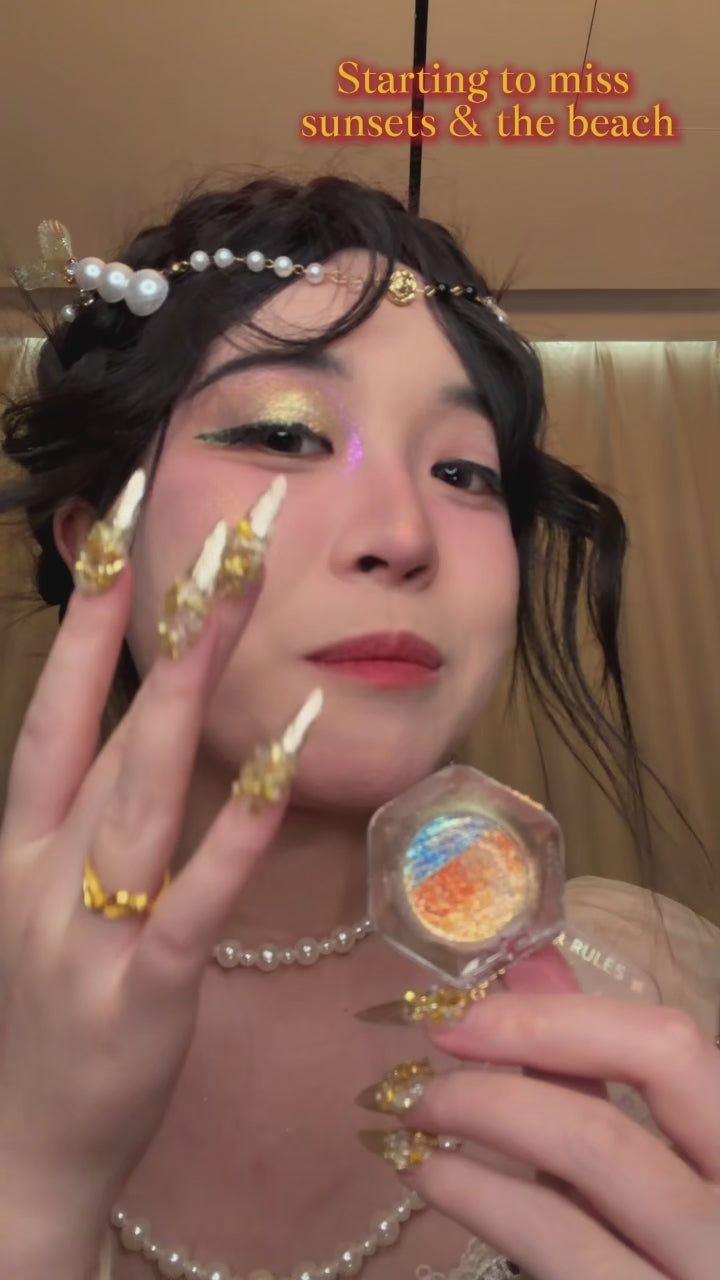 Load video: Thermal Flare - Nebula Multichrome Eyeshadow