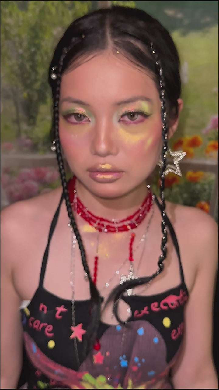 Load video: Fairytale - Multichrome Single Eyeshadow