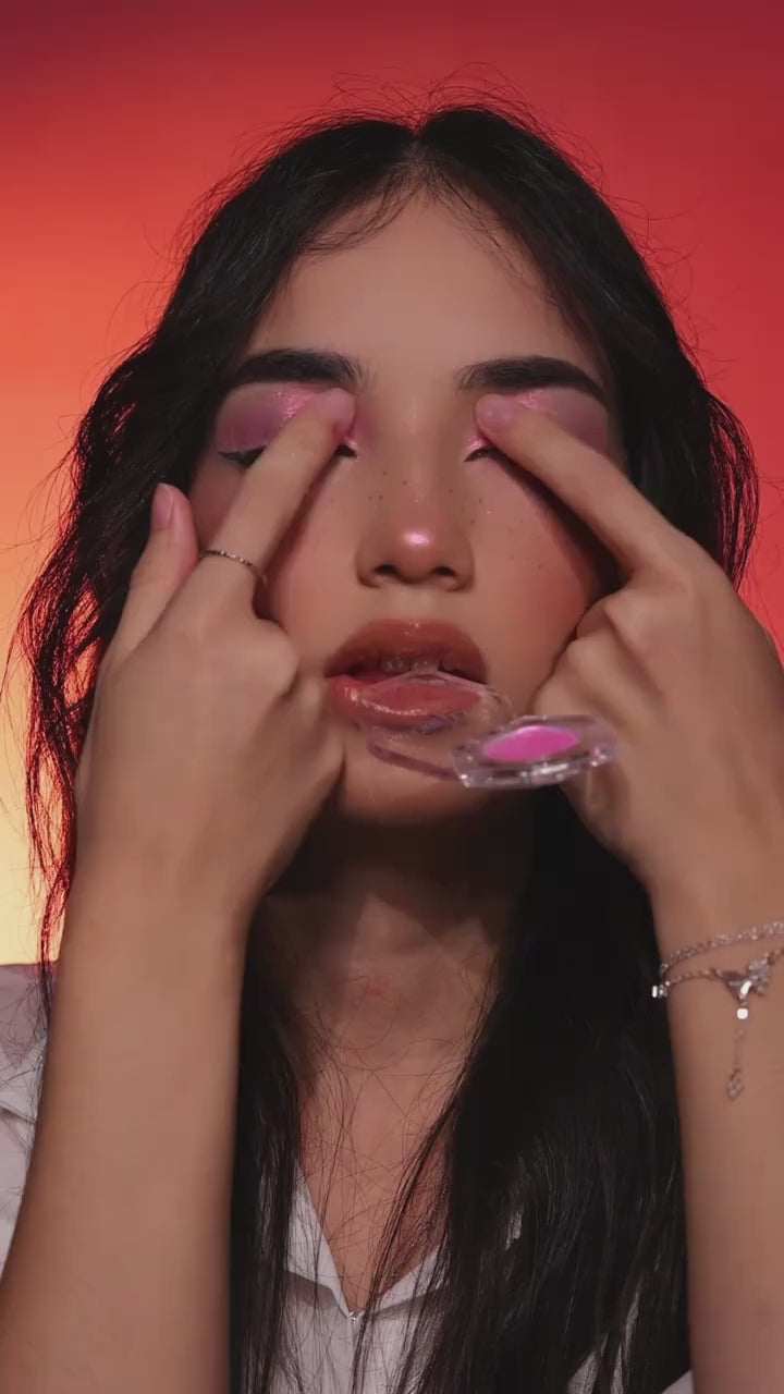 Load video: Dreamy-Multichrome Single Pink Eyeshadow